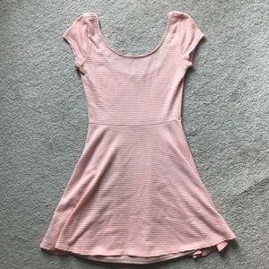 Short sleeve textured dress